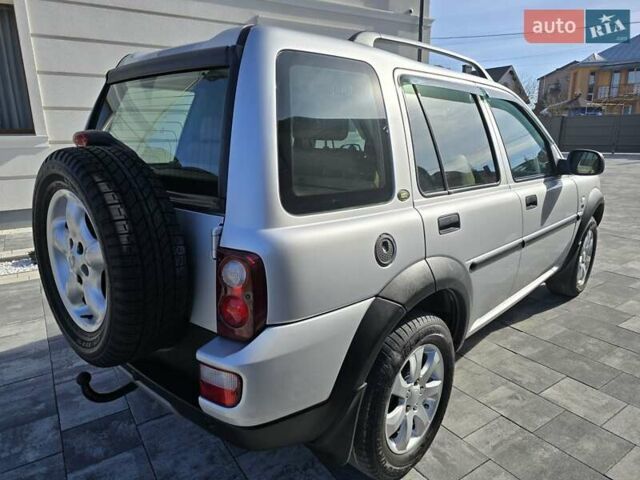 Сірий Ленд Ровер Freelander, об'ємом двигуна 1.95 л та пробігом 250 тис. км за 7650 $, фото 5 на Automoto.ua