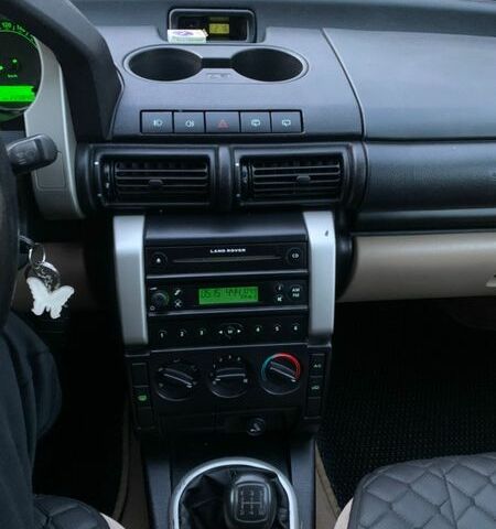 Сірий Ленд Ровер Freelander, об'ємом двигуна 1.95 л та пробігом 220 тис. км за 6800 $, фото 14 на Automoto.ua
