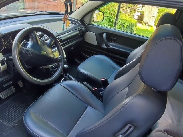 Сірий Ленд Ровер Freelander, об'ємом двигуна 2 л та пробігом 325 тис. км за 7200 $, фото 7 на Automoto.ua