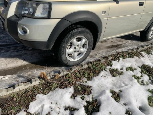 Сірий Ленд Ровер Freelander, об'ємом двигуна 2 л та пробігом 2 тис. км за 6800 $, фото 4 на Automoto.ua
