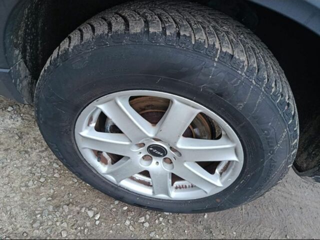 Сірий Ленд Ровер Freelander, об'ємом двигуна 2.4 л та пробігом 276 тис. км за 5799 $, фото 4 на Automoto.ua