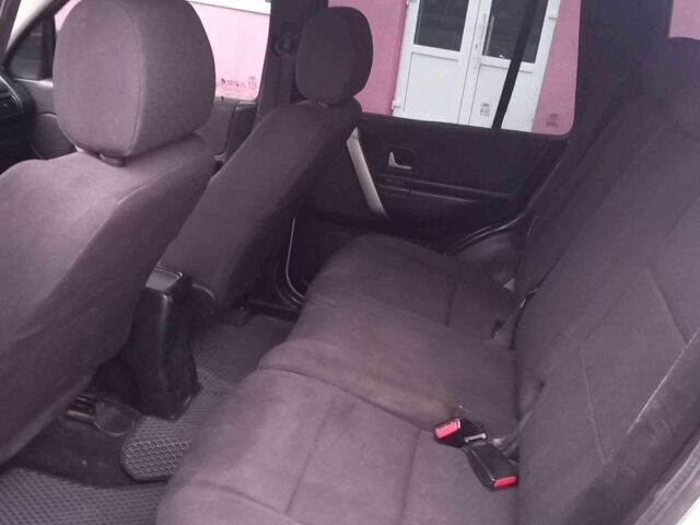 Серый Ленд Ровер Фрилендер, объемом двигателя 2 л и пробегом 300 тыс. км за 3700 $, фото 9 на Automoto.ua