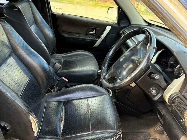 Сірий Ленд Ровер Freelander, об'ємом двигуна 2 л та пробігом 274 тис. км за 2500 $, фото 3 на Automoto.ua