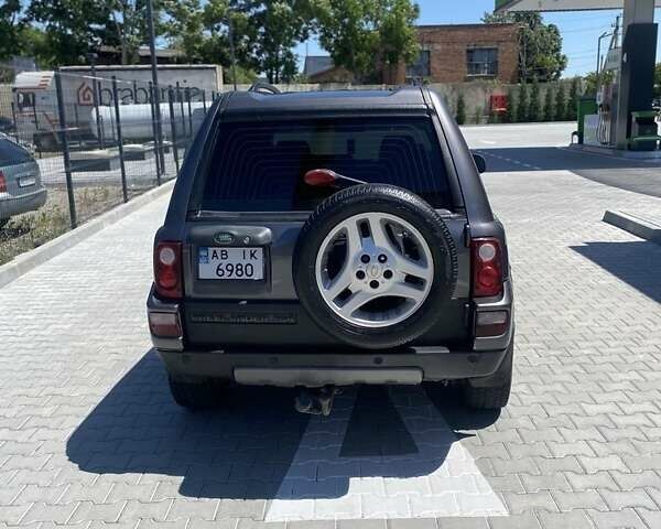 Сірий Ленд Ровер Freelander, об'ємом двигуна 2 л та пробігом 278 тис. км за 7200 $, фото 8 на Automoto.ua