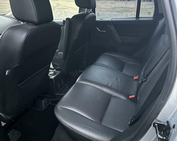 Сірий Ленд Ровер Freelander, об'ємом двигуна 2.2 л та пробігом 290 тис. км за 9800 $, фото 7 на Automoto.ua