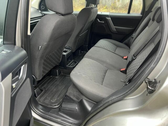 Сірий Ленд Ровер Freelander, об'ємом двигуна 2.2 л та пробігом 203 тис. км за 5750 $, фото 15 на Automoto.ua