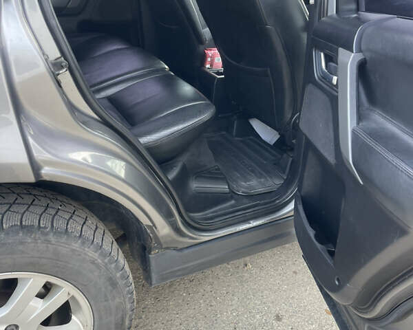 Ленд Ровер Фрилендер 2007 в Самборе на Automoto.ua Серый Ленд Ровер Фрилендер, объемом двигателя 2.18 л и пробегом 366 тыс. км за 9250 $, фото 12 на Automoto.ua