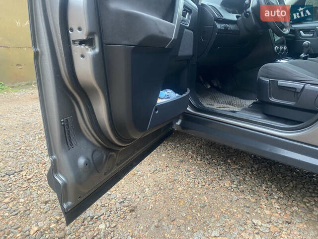 Серый Ленд Ровер Фрилендер, объемом двигателя 2.2 л и пробегом 210 тыс. км за 8000 $, фото 18 на Automoto.ua