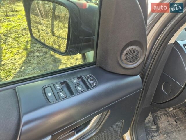 Серый Ленд Ровер Фрилендер, объемом двигателя 2.18 л и пробегом 233 тыс. км за 9100 $, фото 8 на Automoto.ua