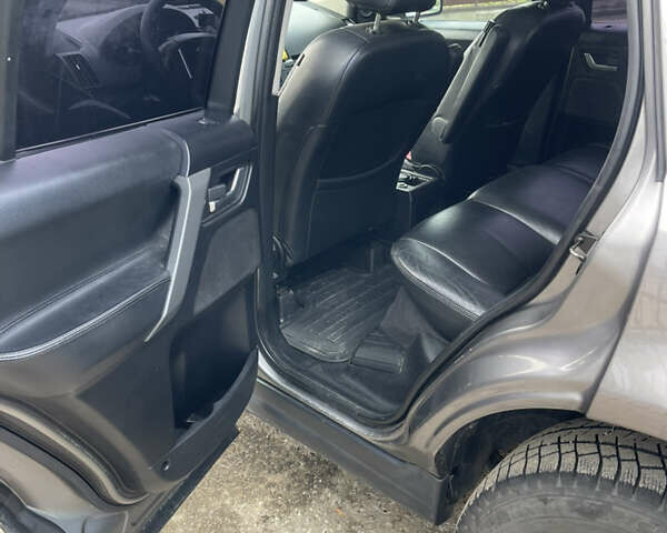 Ленд Ровер Фрилендер 2007 в Самборе на Automoto.ua Серый Ленд Ровер Фрилендер, объемом двигателя 2.18 л и пробегом 366 тыс. км за 9250 $, фото 10 на Automoto.ua