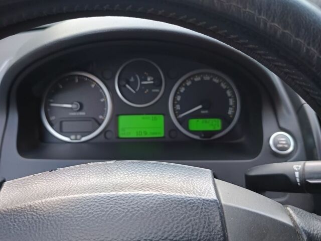 Сірий Ленд Ровер Freelander, об'ємом двигуна 2.18 л та пробігом 270 тис. км за 9900 $, фото 10 на Automoto.ua