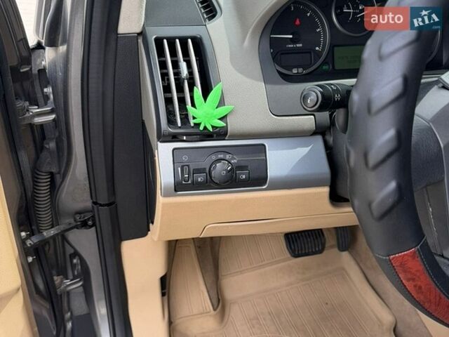 Сірий Ленд Ровер Freelander, об'ємом двигуна 2.2 л та пробігом 378 тис. км за 8999 $, фото 13 на Automoto.ua