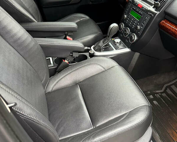 Серый Ленд Ровер Фрилендер, объемом двигателя 3.19 л и пробегом 127 тыс. км за 9999 $, фото 6 на Automoto.ua