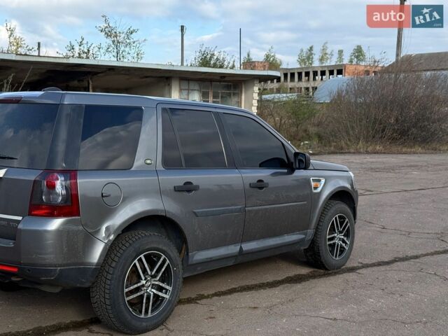 Сірий Ленд Ровер Freelander, об'ємом двигуна 2.18 л та пробігом 381 тис. км за 10599 $, фото 4 на Automoto.ua