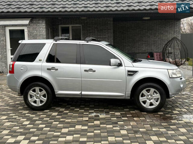 Серый Ленд Ровер Фрилендер, объемом двигателя 3.19 л и пробегом 127 тыс. км за 9999 $, фото 9 на Automoto.ua