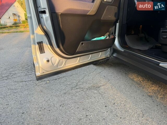 Сірий Ленд Ровер Freelander, об'ємом двигуна 3.19 л та пробігом 273 тис. км за 10000 $, фото 11 на Automoto.ua