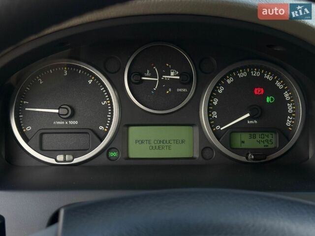Сірий Ленд Ровер Freelander, об'ємом двигуна 2.18 л та пробігом 381 тис. км за 10599 $, фото 14 на Automoto.ua