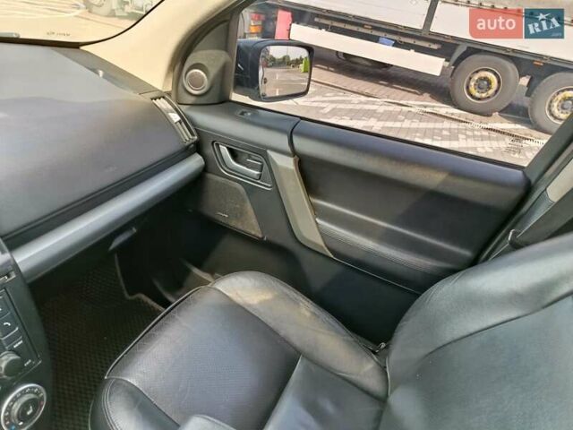 Сірий Ленд Ровер Freelander, об'ємом двигуна 2.2 л та пробігом 306 тис. км за 7900 $, фото 6 на Automoto.ua