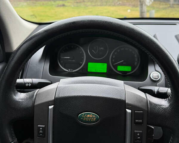 Серый Ленд Ровер Фрилендер, объемом двигателя 3.19 л и пробегом 127 тыс. км за 9999 $, фото 23 на Automoto.ua