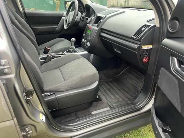 Сірий Ленд Ровер Freelander, об'ємом двигуна 2.2 л та пробігом 202 тис. км за 5900 $, фото 5 на Automoto.ua