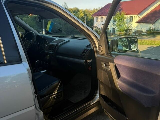 Сірий Ленд Ровер Freelander, об'ємом двигуна 3.19 л та пробігом 273 тис. км за 10000 $, фото 6 на Automoto.ua