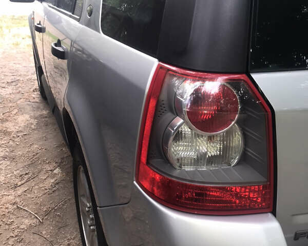 Серый Ленд Ровер Фрилендер, объемом двигателя 2.2 л и пробегом 249 тыс. км за 9500 $, фото 3 на Automoto.ua