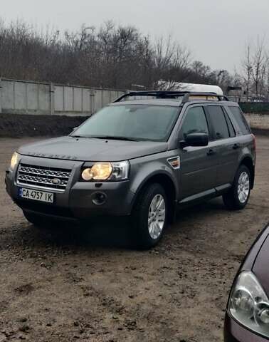 Серый Ленд Ровер Фрилендер, объемом двигателя 2.18 л и пробегом 256 тыс. км за 12100 $, фото 2 на Automoto.ua