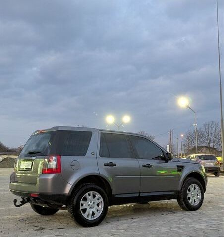 Серый Ленд Ровер Фрилендер, объемом двигателя 2.18 л и пробегом 215 тыс. км за 12000 $, фото 9 на Automoto.ua