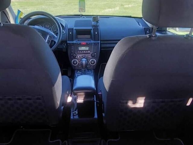 Серый Ленд Ровер Фрилендер, объемом двигателя 3.2 л и пробегом 191 тыс. км за 11000 $, фото 5 на Automoto.ua