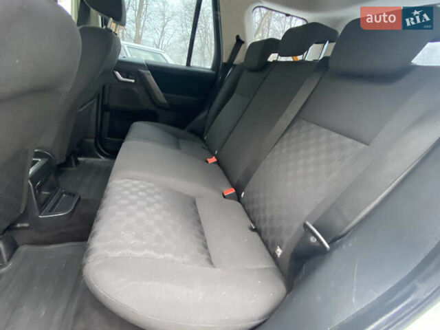 Серый Ленд Ровер Фрилендер, объемом двигателя 2.2 л и пробегом 278 тыс. км за 8650 $, фото 36 на Automoto.ua