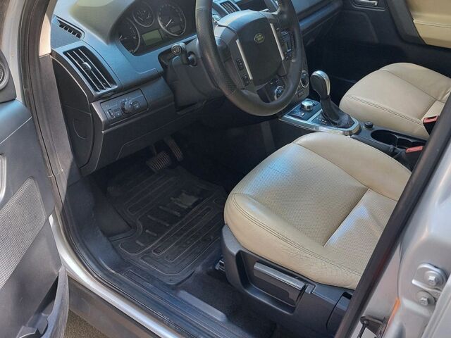 Сірий Ленд Ровер Freelander, об'ємом двигуна 2.2 л та пробігом 253 тис. км за 8900 $, фото 5 на Automoto.ua