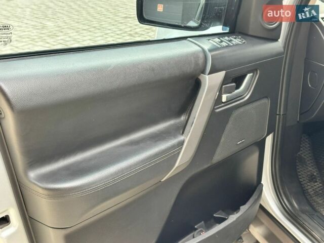 Серый Ленд Ровер Фрилендер, объемом двигателя 3.19 л и пробегом 274 тыс. км за 7999 $, фото 21 на Automoto.ua