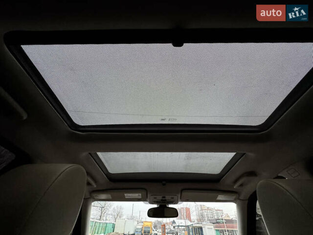 Серый Ленд Ровер Фрилендер, объемом двигателя 3.19 л и пробегом 292 тыс. км за 7700 $, фото 22 на Automoto.ua