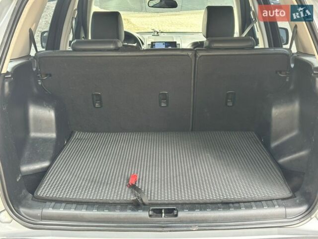 Серый Ленд Ровер Фрилендер, объемом двигателя 3.19 л и пробегом 274 тыс. км за 7999 $, фото 26 на Automoto.ua