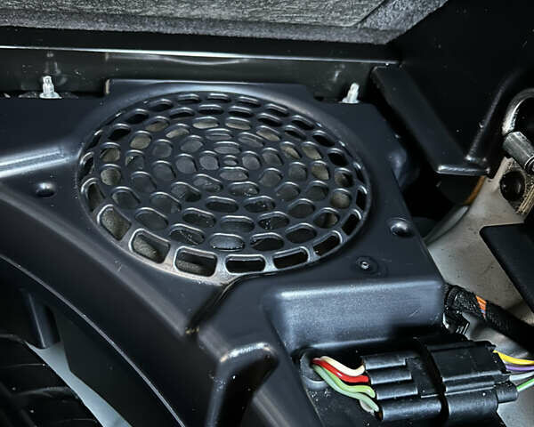 Сірий Ленд Ровер Freelander, об'ємом двигуна 2.2 л та пробігом 255 тис. км за 9900 $, фото 41 на Automoto.ua