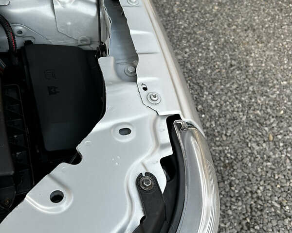 Сірий Ленд Ровер Freelander, об'ємом двигуна 2.2 л та пробігом 255 тис. км за 9900 $, фото 46 на Automoto.ua