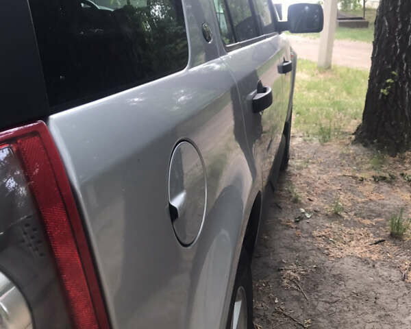 Серый Ленд Ровер Фрилендер, объемом двигателя 2.2 л и пробегом 249 тыс. км за 9500 $, фото 5 на Automoto.ua