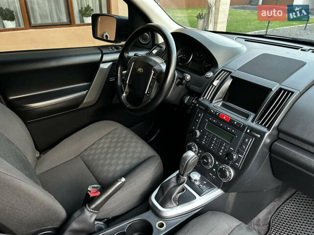 Сірий Ленд Ровер Freelander, об'ємом двигуна 2.2 л та пробігом 255 тис. км за 9900 $, фото 21 на Automoto.ua