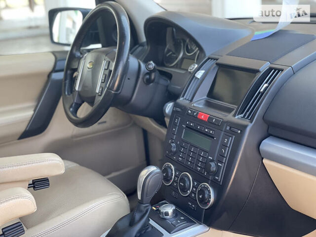 Сірий Ленд Ровер Freelander, об'ємом двигуна 2.2 л та пробігом 280 тис. км за 10700 $, фото 19 на Automoto.ua