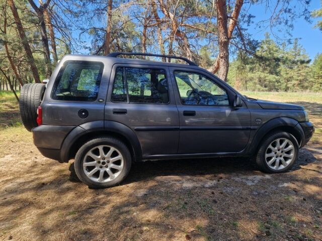 Серый Ленд Ровер Фрилендер, объемом двигателя 2.5 л и пробегом 87 тыс. км за 3400 $, фото 1 на Automoto.ua