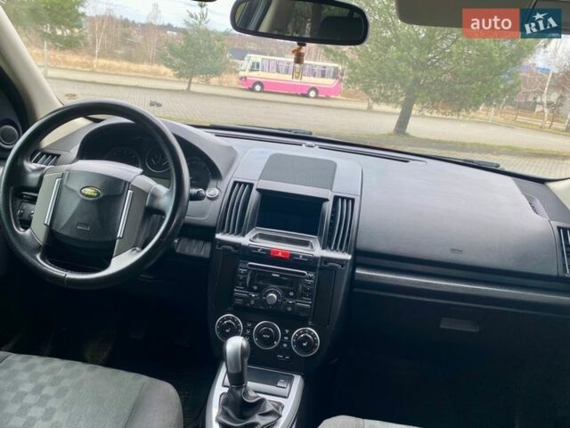 Серый Ленд Ровер Фрилендер, объемом двигателя 2.2 л и пробегом 282 тыс. км за 8350 $, фото 45 на Automoto.ua