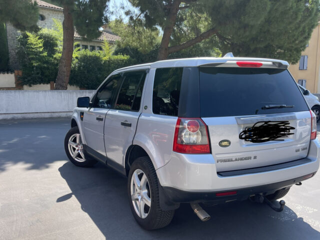 Сірий Ленд Ровер Freelander, об'ємом двигуна 2.2 л та пробігом 230 тис. км за 10500 $, фото 3 на Automoto.ua