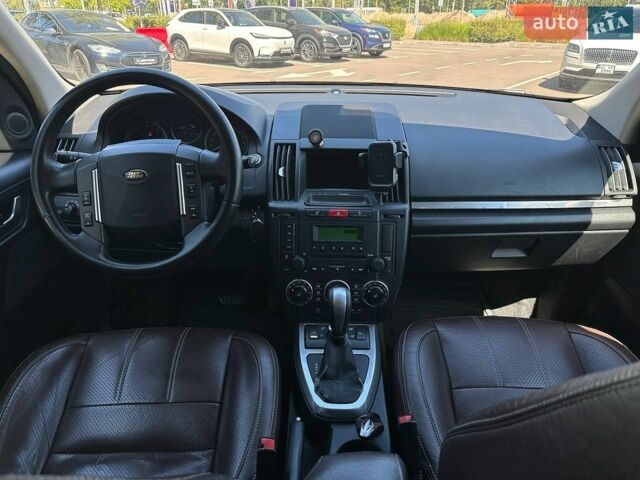 Сірий Ленд Ровер Freelander, об'ємом двигуна 2.2 л та пробігом 378 тис. км за 10490 $, фото 22 на Automoto.ua