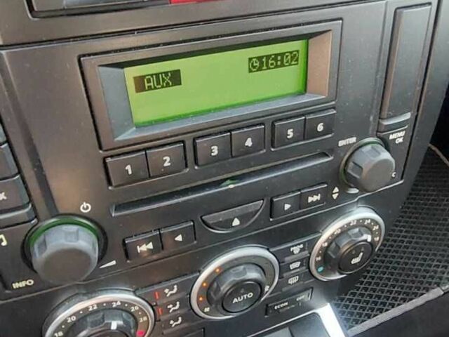 Серый Ленд Ровер Фрилендер, объемом двигателя 3.2 л и пробегом 191 тыс. км за 11000 $, фото 4 на Automoto.ua