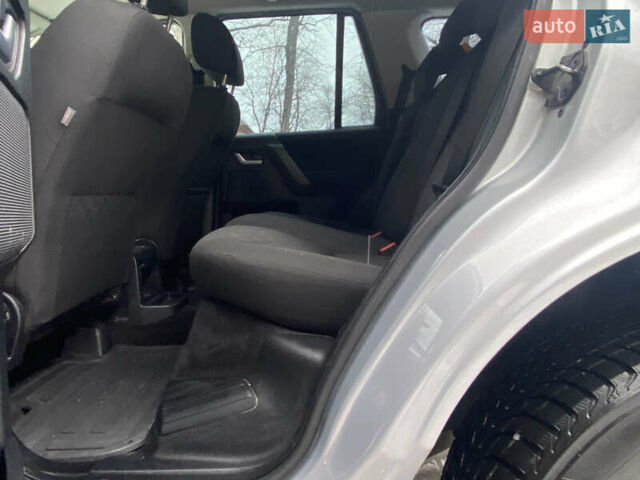 Серый Ленд Ровер Фрилендер, объемом двигателя 2.2 л и пробегом 278 тыс. км за 8650 $, фото 35 на Automoto.ua