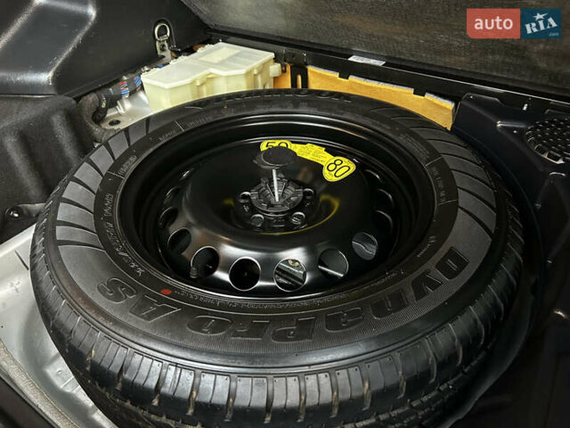 Серый Ленд Ровер Фрилендер, объемом двигателя 2.2 л и пробегом 255 тыс. км за 9750 $, фото 42 на Automoto.ua