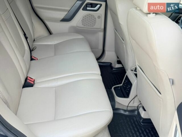 Сірий Ленд Ровер Freelander, об'ємом двигуна 2.18 л та пробігом 295 тис. км за 10300 $, фото 12 на Automoto.ua