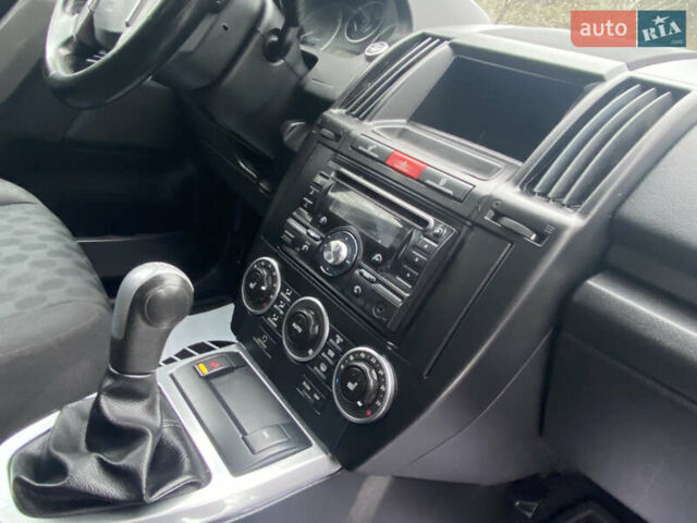 Серый Ленд Ровер Фрилендер, объемом двигателя 2.2 л и пробегом 278 тыс. км за 8650 $, фото 34 на Automoto.ua