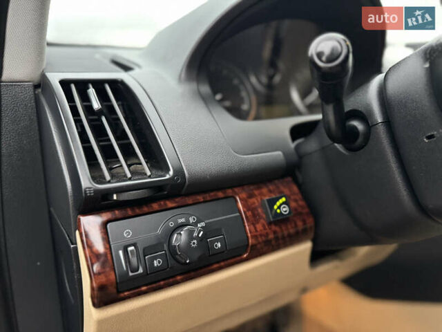 Серый Ленд Ровер Фрилендер, объемом двигателя 3.19 л и пробегом 292 тыс. км за 7700 $, фото 33 на Automoto.ua