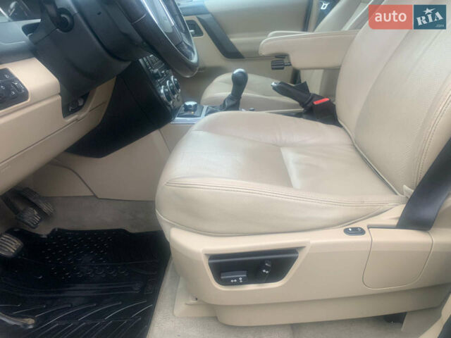 Сірий Ленд Ровер Freelander, об'ємом двигуна 2.2 л та пробігом 215 тис. км за 10800 $, фото 32 на Automoto.ua